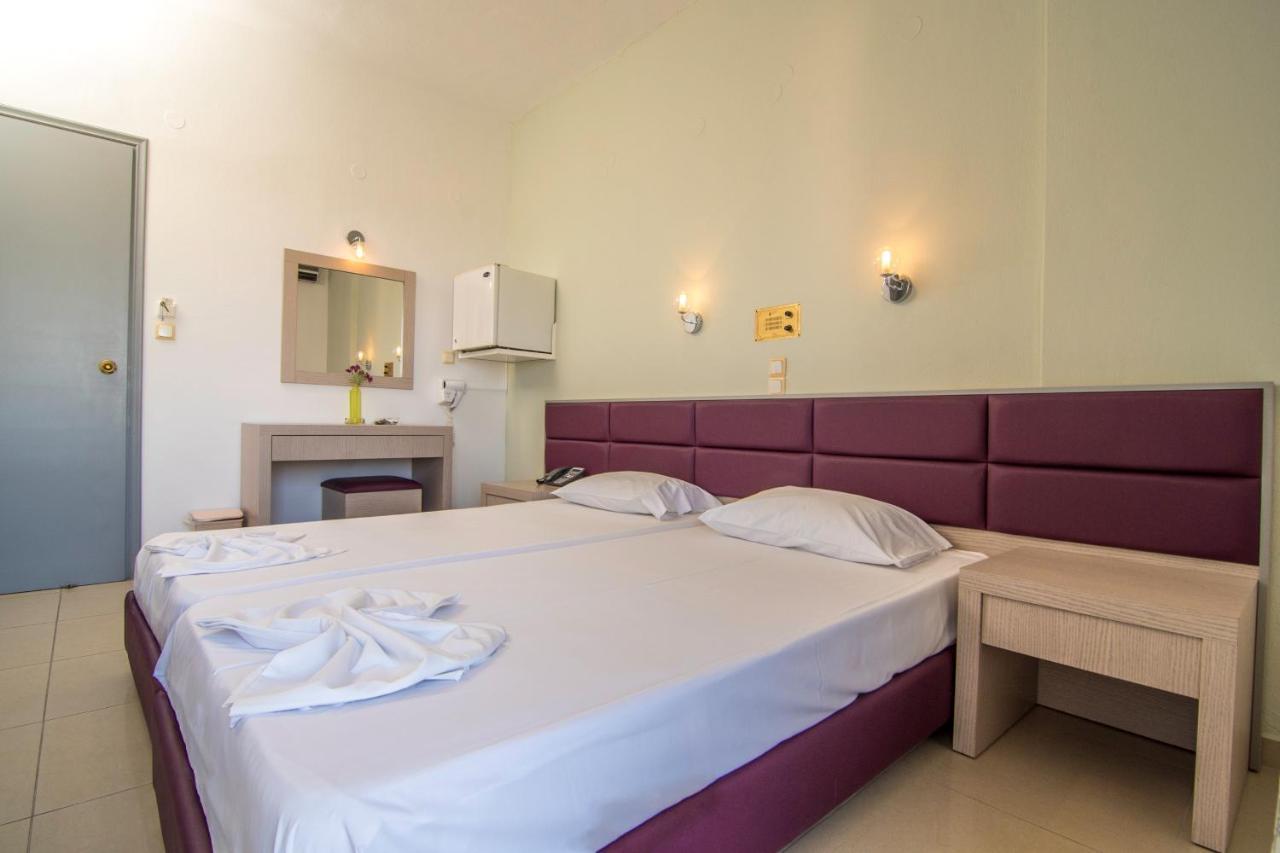 Megim Hotel Palaiochora Exteriör bild