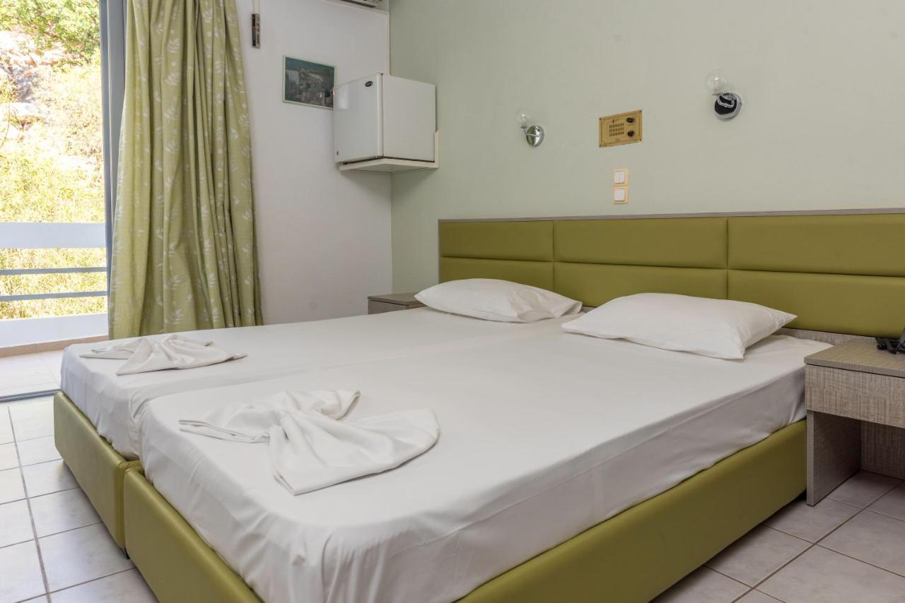 Megim Hotel Palaiochora Exteriör bild